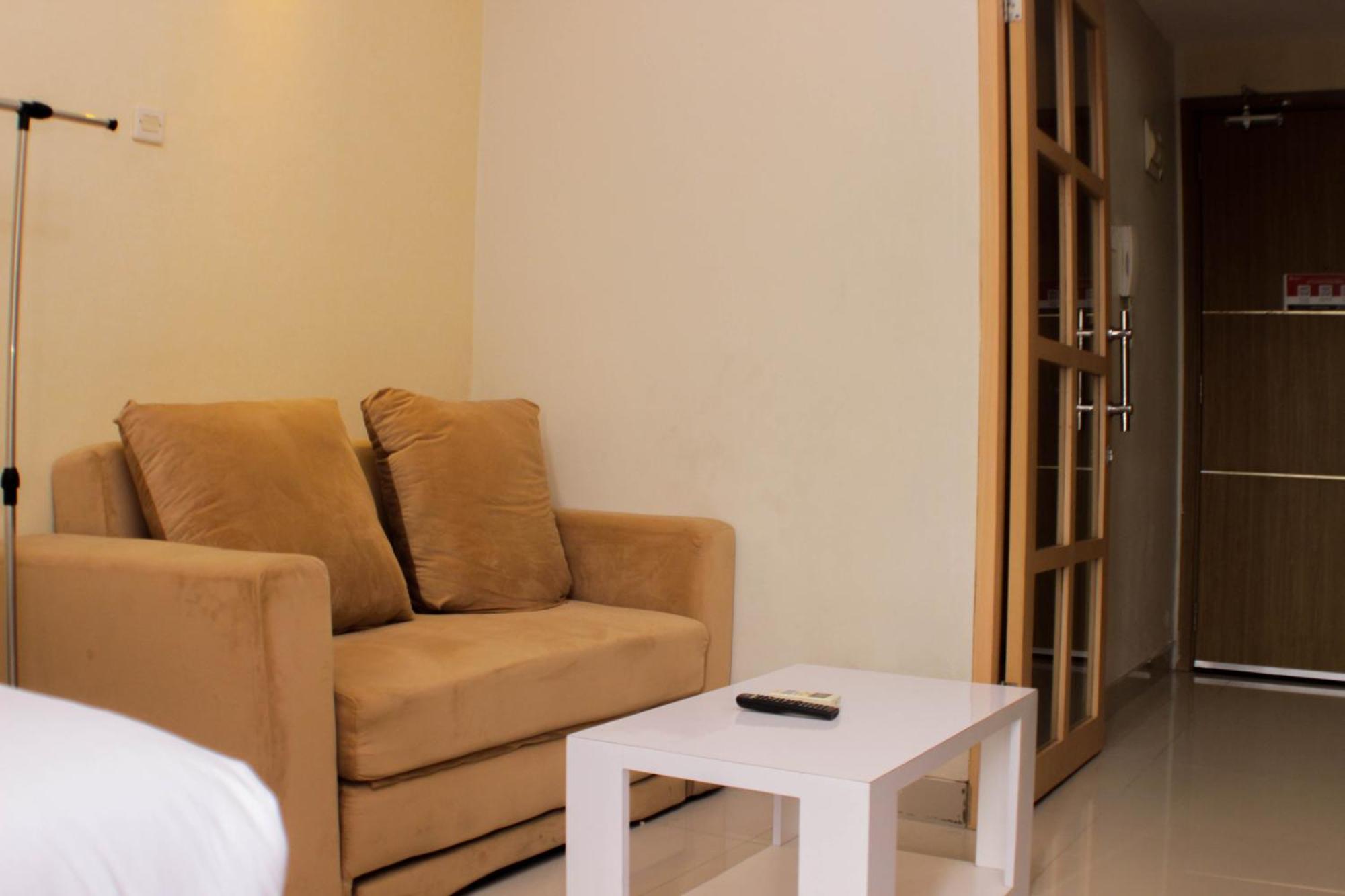 Comfort At Oasis Cikarang By Travelio Bekasi