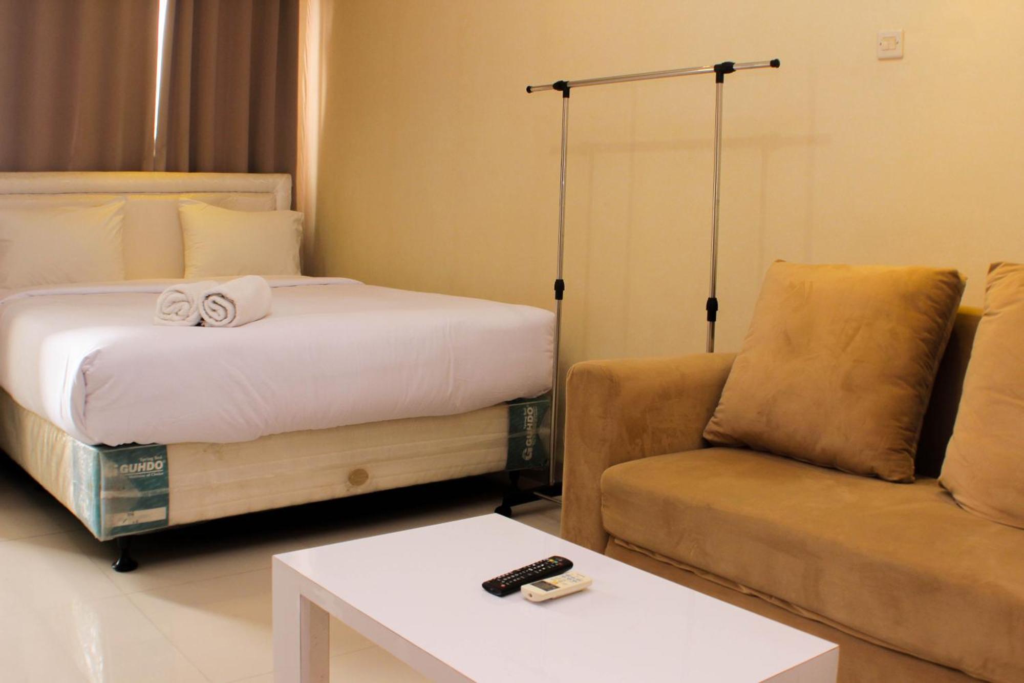 Comfort At Oasis Cikarang By Travelio Apartemen *